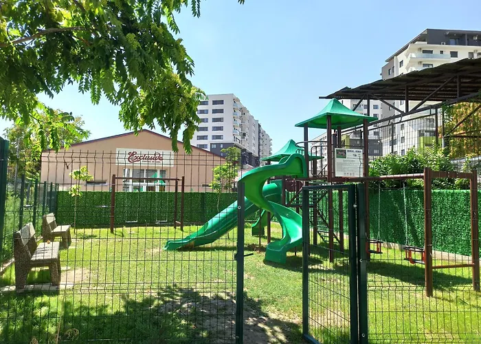 Summer Haven - Self Check-In & Parking Lot, Primashops&Lotus