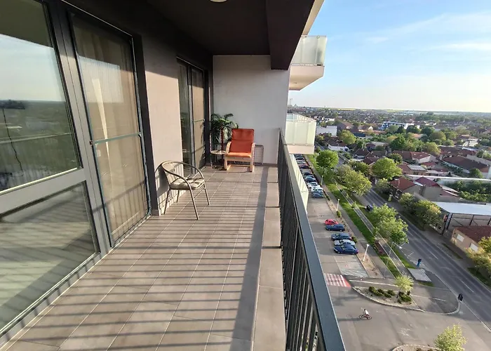 Summer Haven - Self Check-In & Parking Lot, Primashops&Lotus
