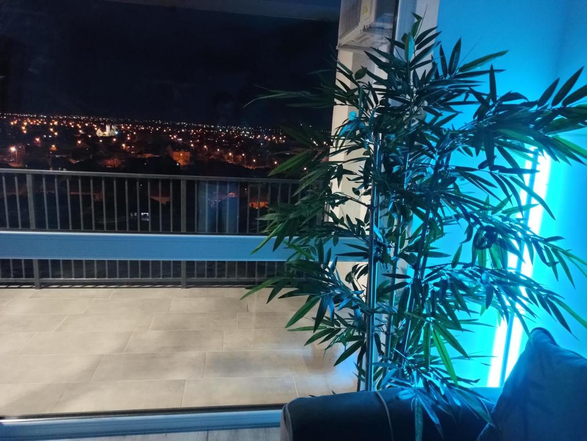 Apartment Summer Haven - Self Check-in & Parking Lot, Primashops&lotus *
