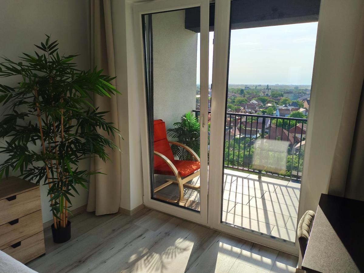 Apartment Summer Haven - Self Check-in & Parking Lot, Primashops&lotus *