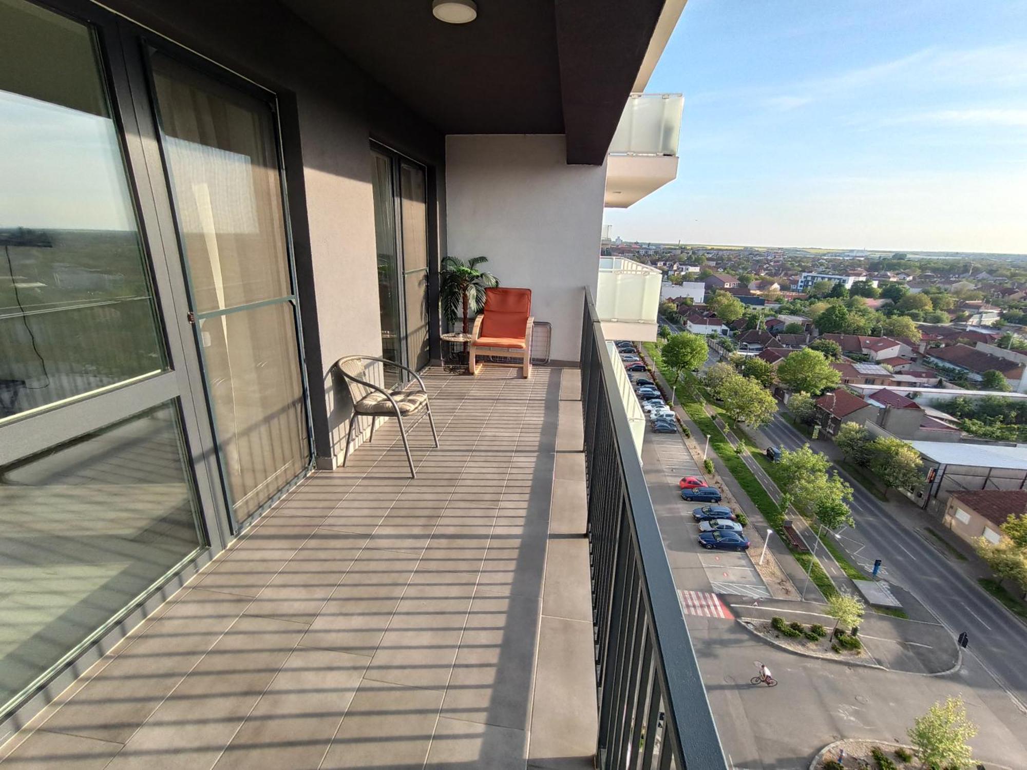 Apartment Summer Haven - Self Check-in & Parking Lot, Primashops&lotus Oradea