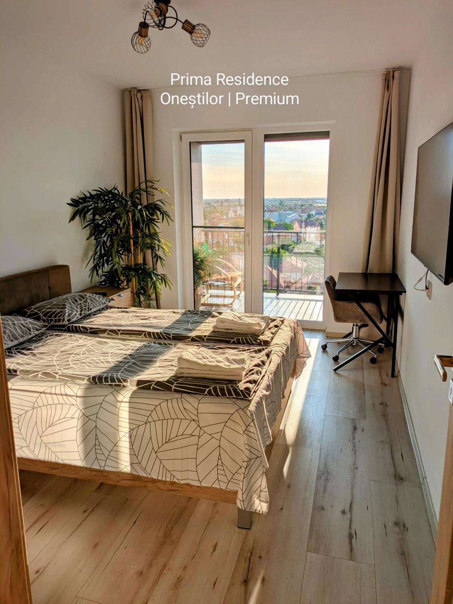 Summer Haven - Self Check-In, Parking, Fast Wi-Fi & Netflix, Terrace, Prima Shops *